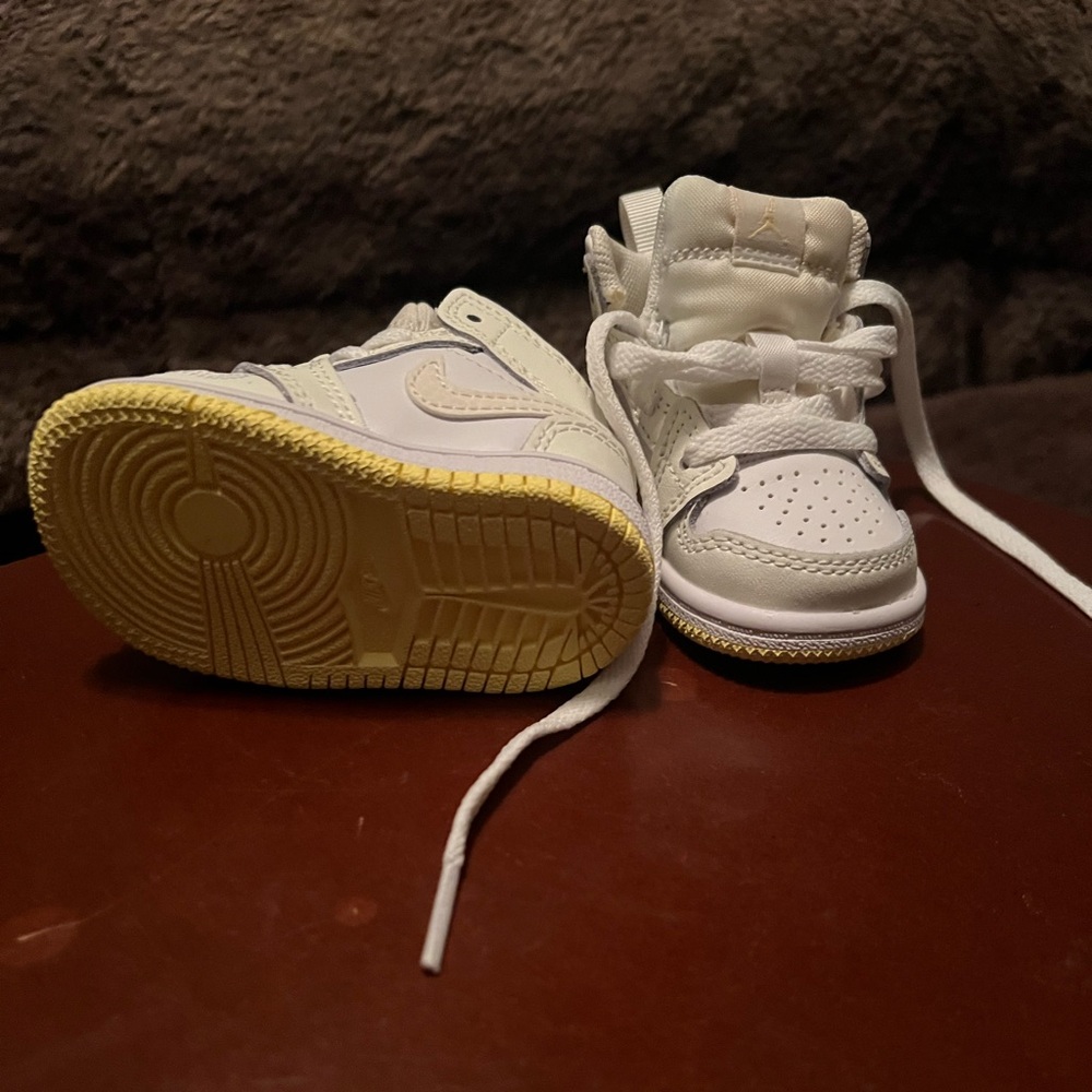 Jordan Mid 1